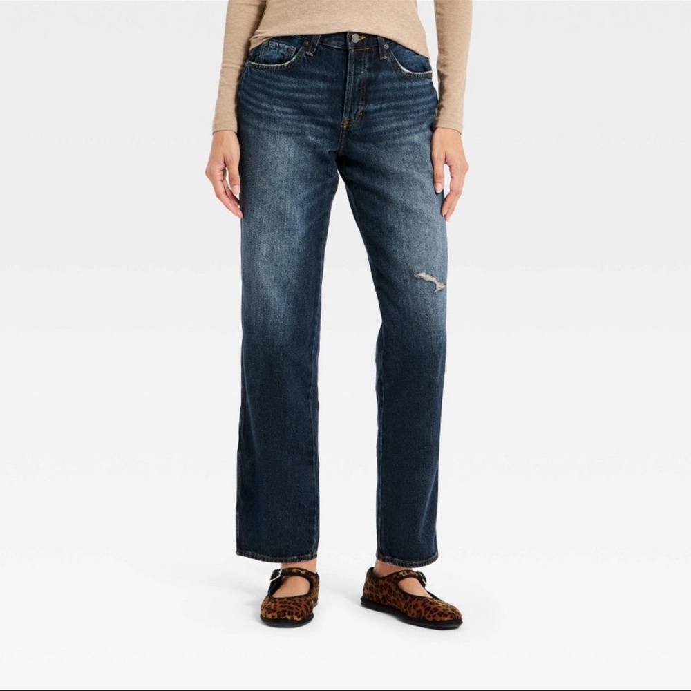 Universal Thread™ Women's Mid-Rise Boyfriend Jeans - Dark Blue 8